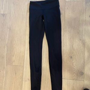 Black lululemon leggings